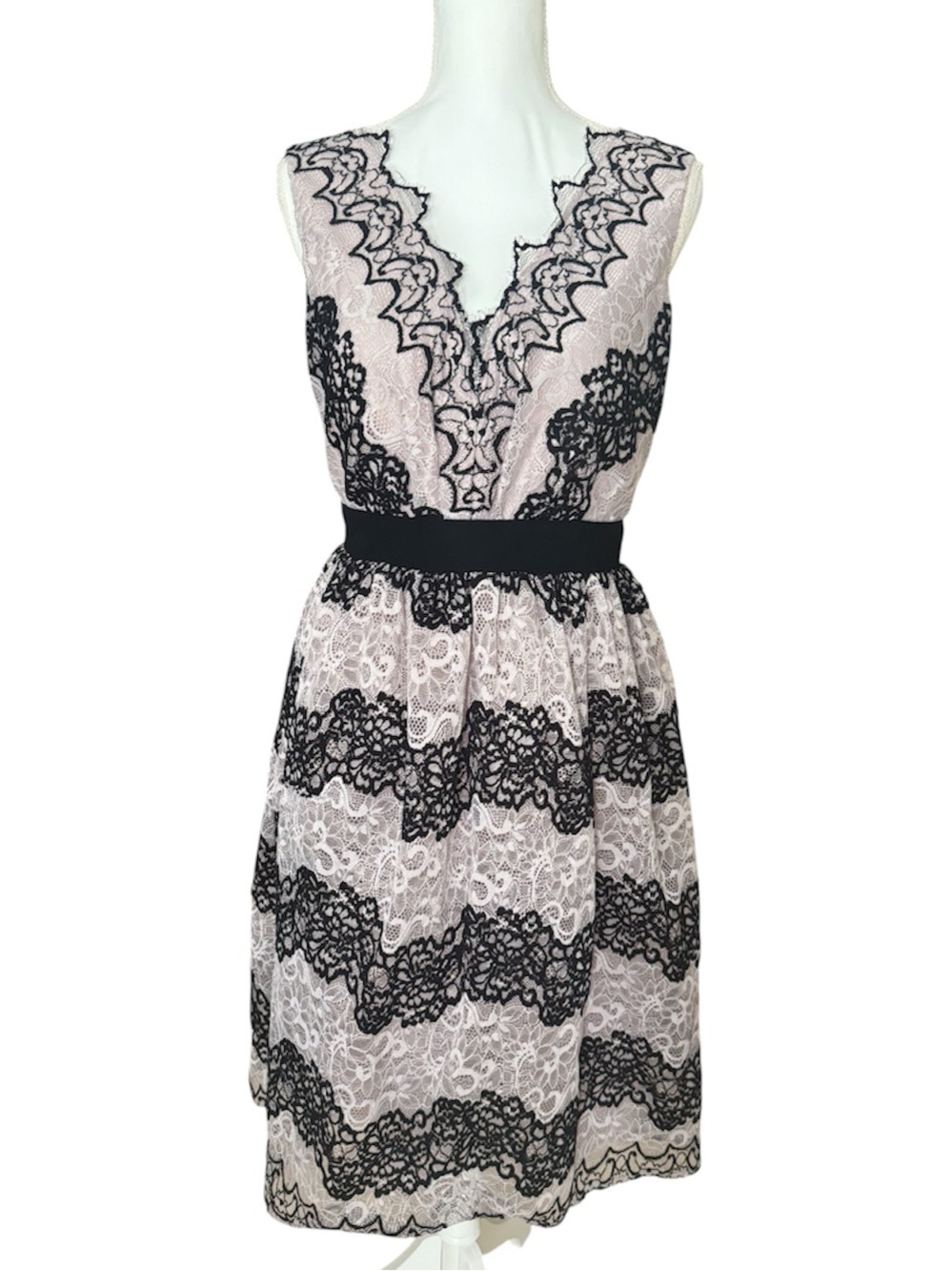 Little mistress midi dress in contrast lace monochrome